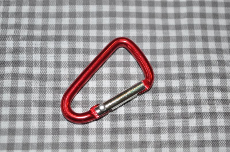 Karabinerhaken 23x39 mm rot
