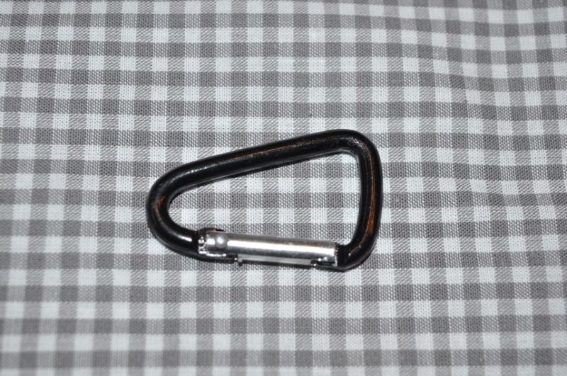 Karabinerhaken 23x39 mm schwarz