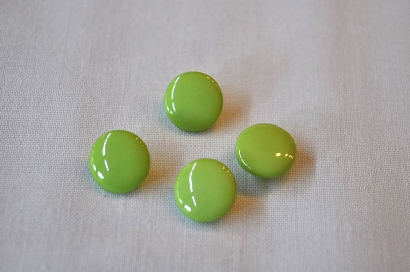 Knopf 12mm Öse Uni grün