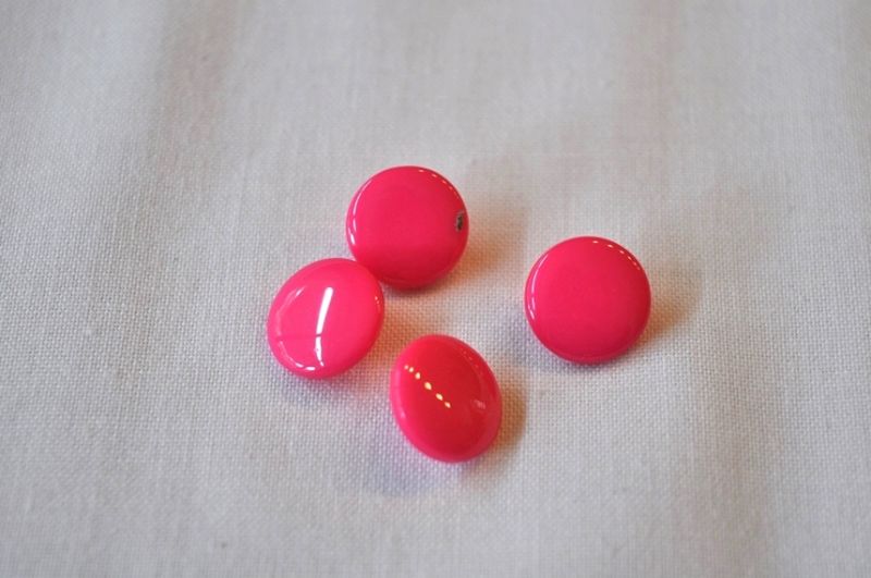 Knopf uni mit Öse 1,2cm pink