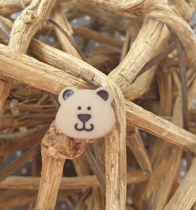Polyesterknopf Bär Kopf sand