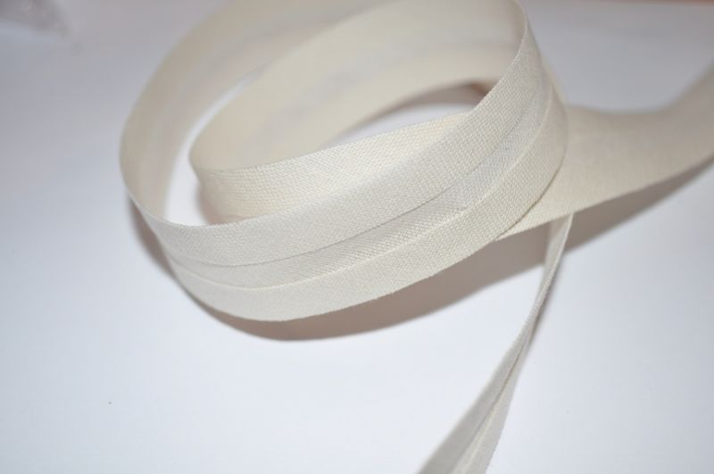Schrägband gefalzt 20 mm creme