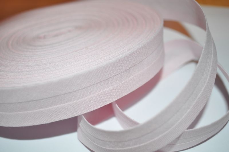 [260212.372151] Schrägband gefalzt 20 mm hellrosa
