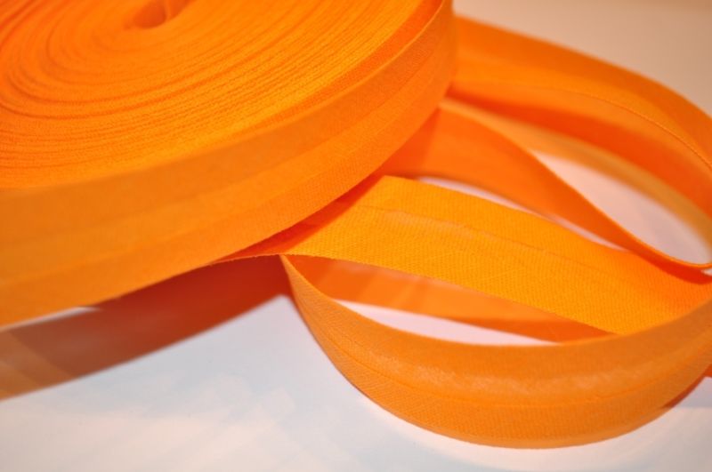 Schrägband gefalzt 20 mm haut