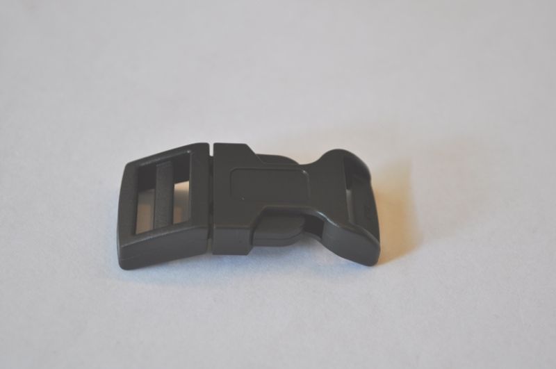 Steckschnalle 15mm gebogen schwarz