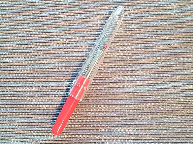 Nahttrenner rot