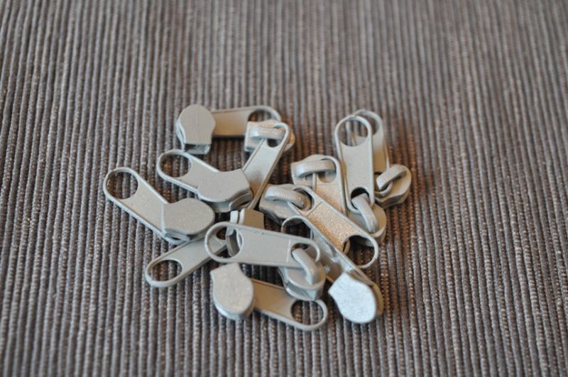 Schieber/Zipper 3 mm Reißverschluss grau/grün