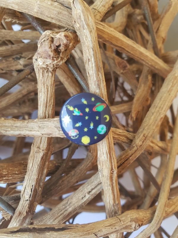 Knopf Polyester Weltall dunkelblau 15mm