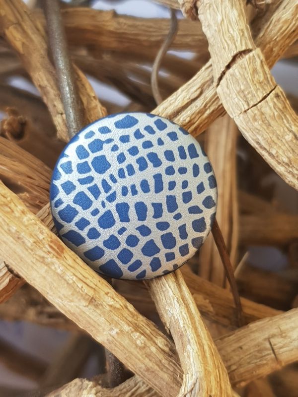 Knopf 20mm Öse Polyester Muster blau/silber