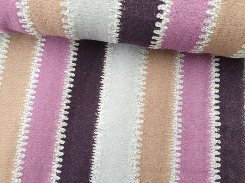 Acryl Strick Patchwork flieder/lila