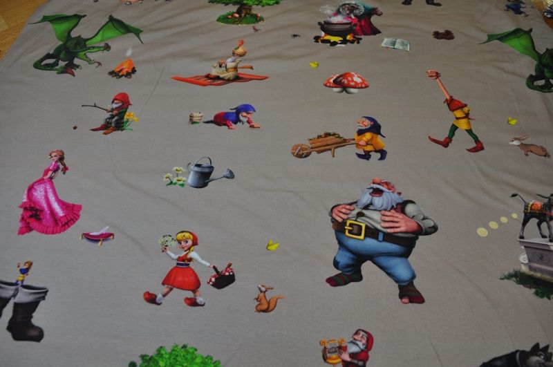 Jersey Efteling Märchenbaum Figuren sand