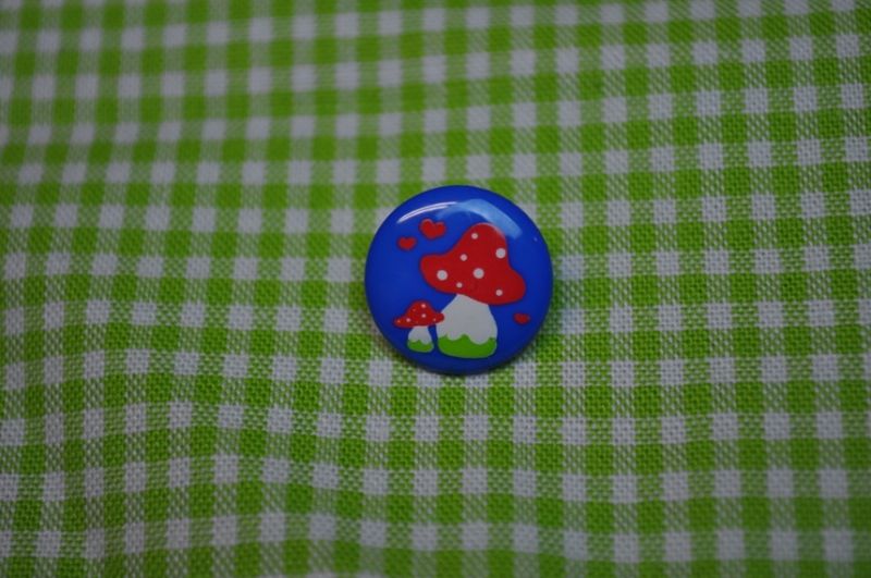 Knopf Tante Ema Pilze Royalblau