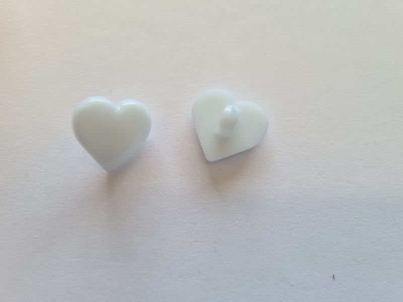 Knopf Herz mit Öse 1,5cm Pastellblau