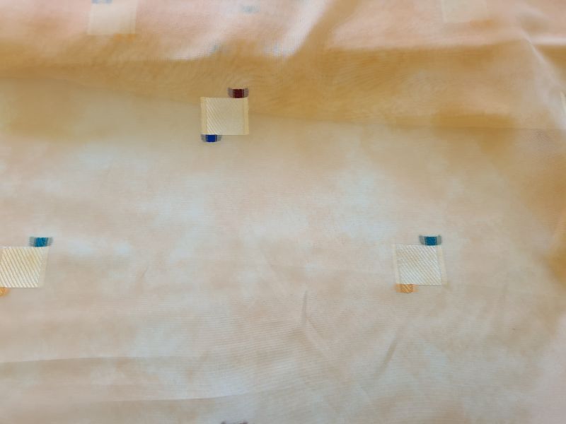 Polyester Voile mit Quadraten Goldtöne