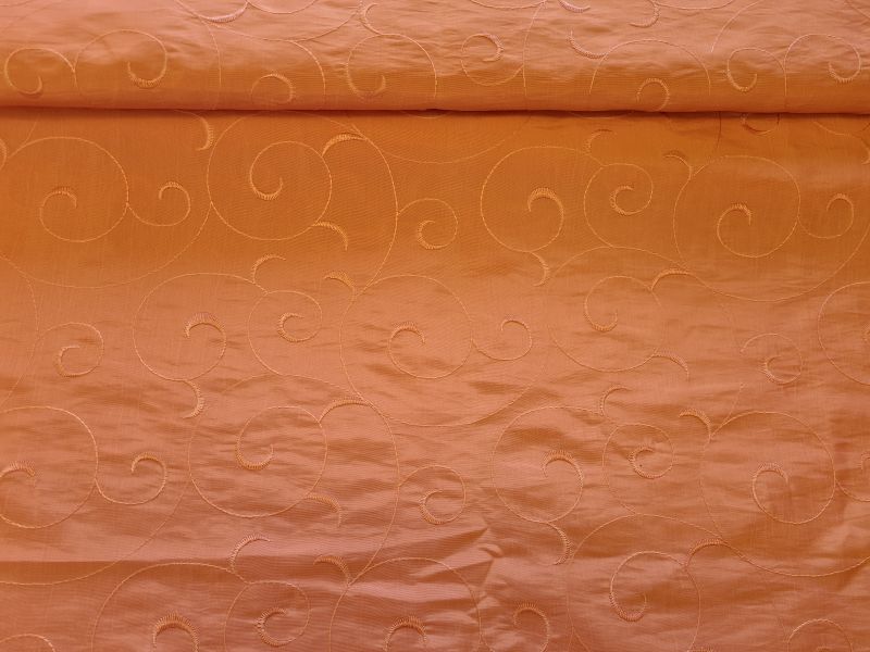 Taft mit gestickten Wellen Rosa