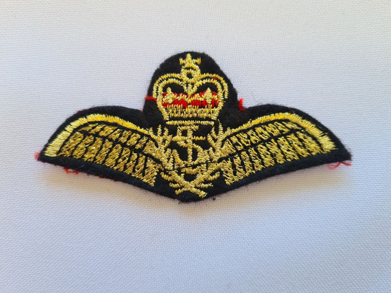 Applikation/Bügelbild Krone mit Flügeln