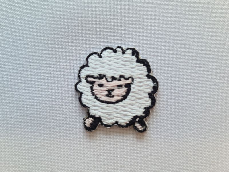 Applikation/Bügelbild Schaf klein