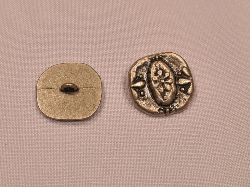 Knopf 21mm Öse Knitteroptik Blume Silber matt