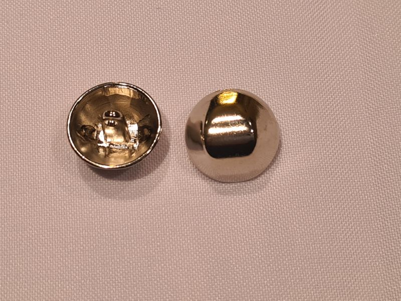 Knopf 18mm Öse Tracht Kuppel Silber