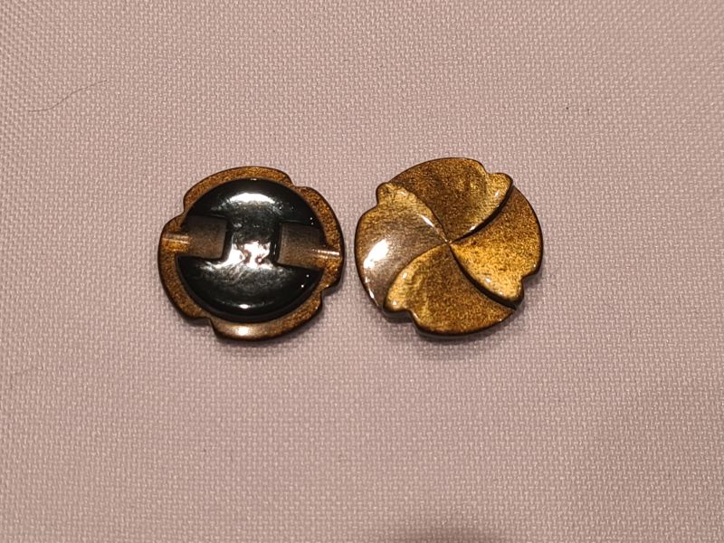 Knopf 18mm Öse Kunststoff Perlmuttoptik Windmühle Braun