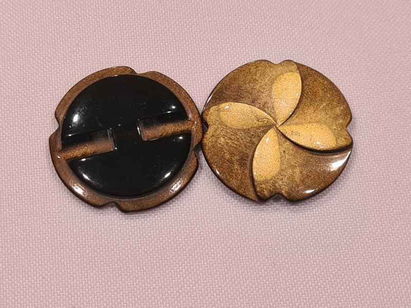 Knopf 27mm Öse Kunststoff Perlmuttoptik Windmühle Braun