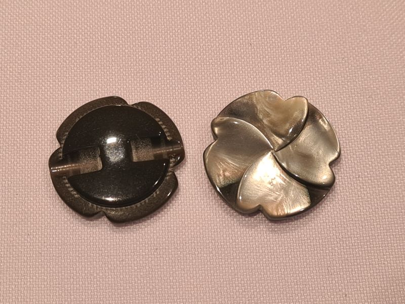 Knopf 23mm Öse Kunststoff Perlmuttoptik Windmühle Grün