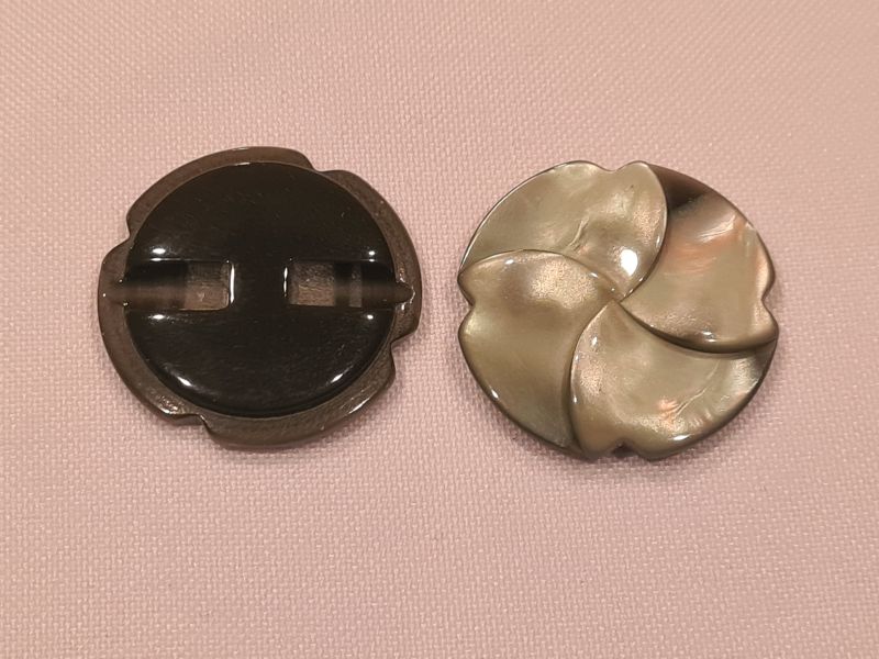 Knopf 27mm Öse Kunststoff Perlmuttoptik Windmühle Grün