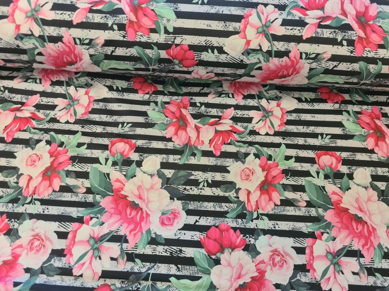 Softshell Blumen und Streifen