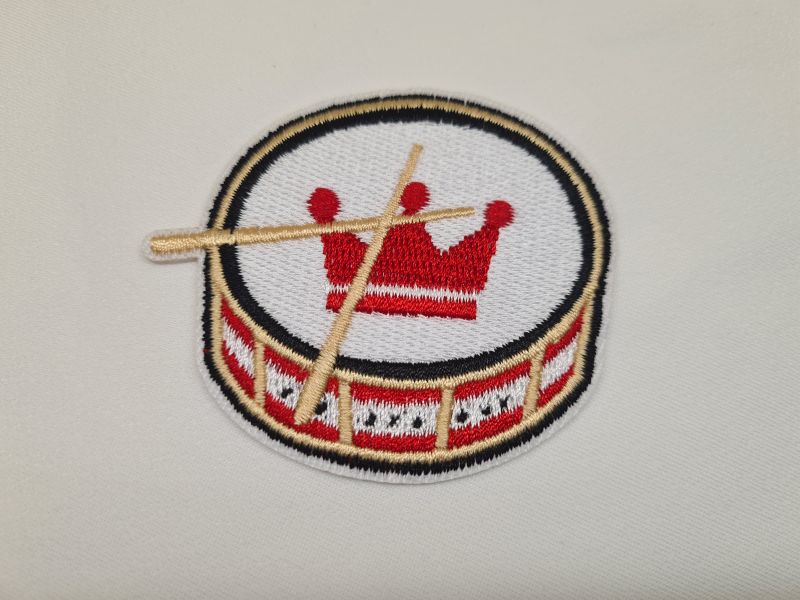 Applikation/Bügelbild Karneval Trommel Krone