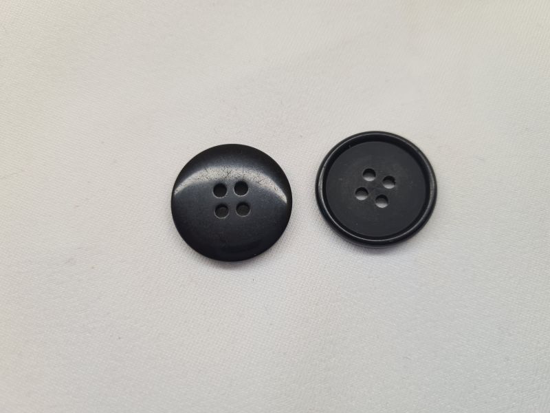 [830442.008] Knopf 20mm 4-Loch Anzugknopf Schwarz matt
