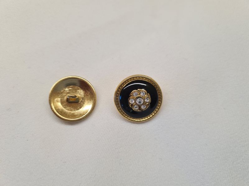 Knopf 18mm Öse Metall Schild mit Steinen Schwarz/Gold