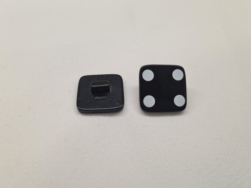 Knopf 18mm Öse Kunststoff Würfelaugen 4 Schwarz