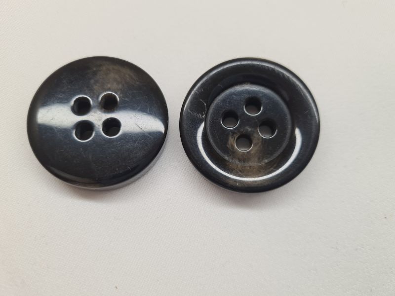 Knopf 34mm 4-Loch mit Farbschatten Schwarz
