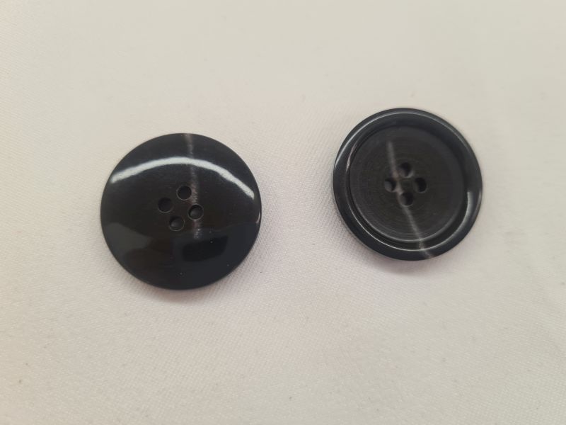 Knopf 24mm 4-Loch Anzugsknopf mit Streifen Schwarz