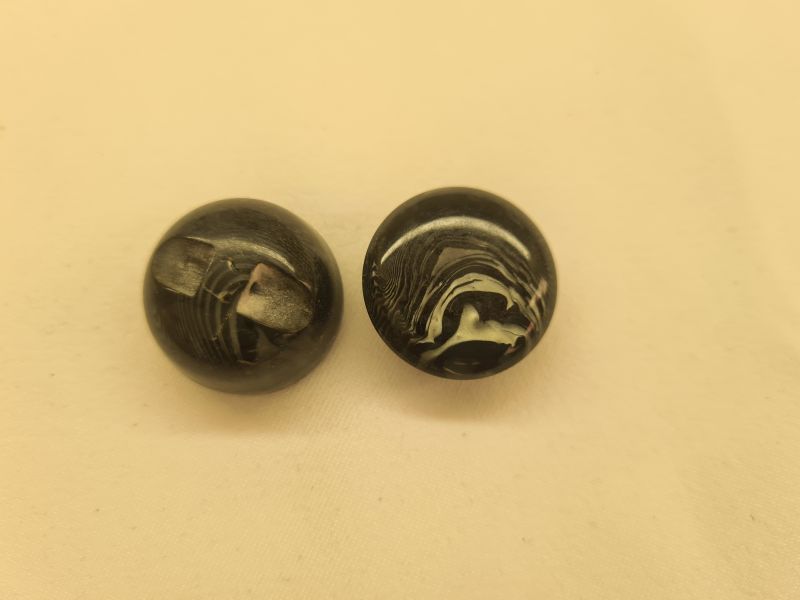 Knopf 20mm 2-Loch Wie Kuchen Schwarz