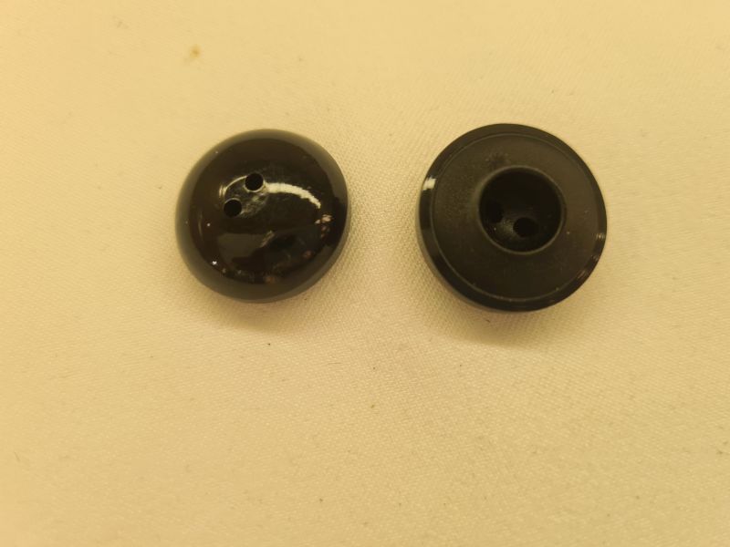 Knopf 20mm 4-Loch Anzugsknopf Rand Schwartz