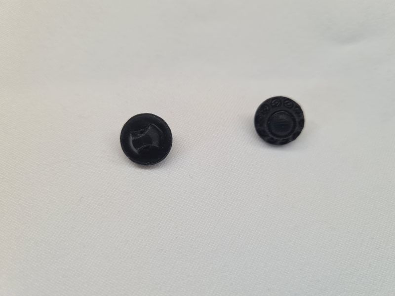 Knopf 11mm Öse Blume Schwarz
