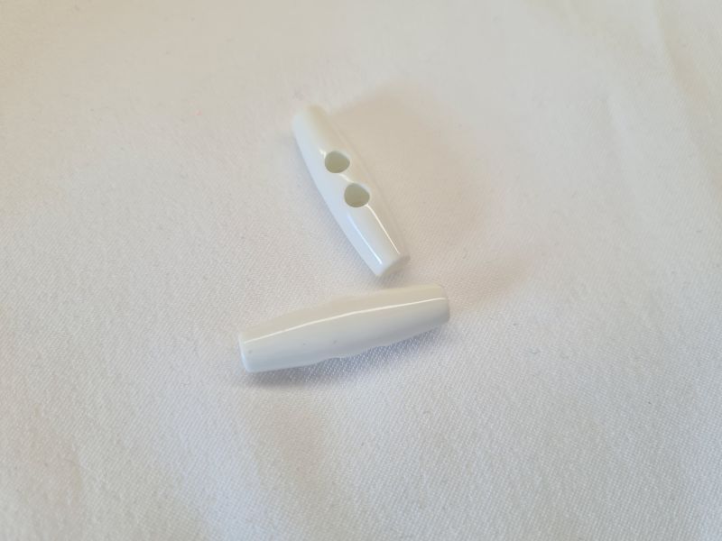 Polyesterknebel 2-Loch 3cm weiß