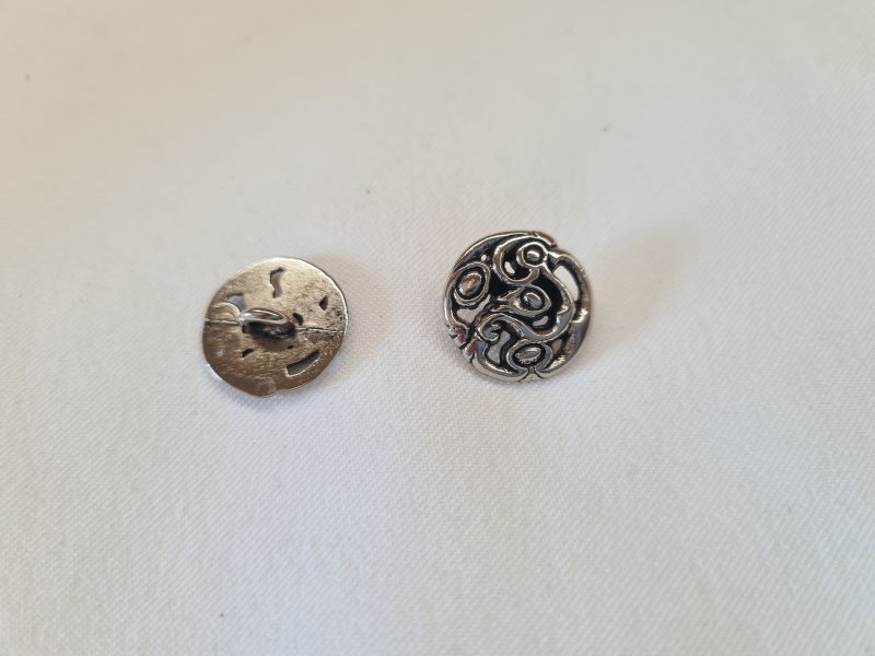 Knopf 15mm Öse Metall Schwünge Schwarz/Silber