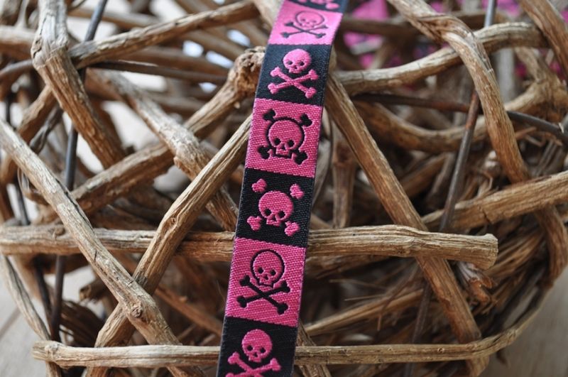 Webband Totenkopf pink