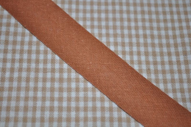 Schrägband gefalzt 20 mm braun