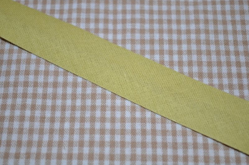 Schrägband gefalzt 20 mm Lind grün