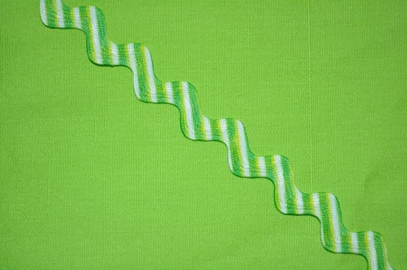 Zackenlitze 7mm mit Streifen grün