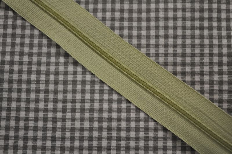 Endlosreißverschluss 3 mm lindgrün