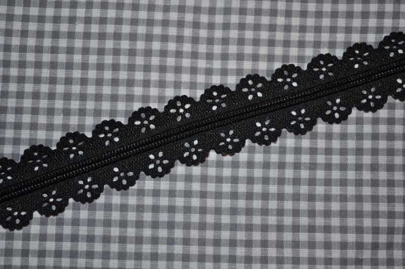 Endlosreißverschluss Spitze 3 mm schwarz