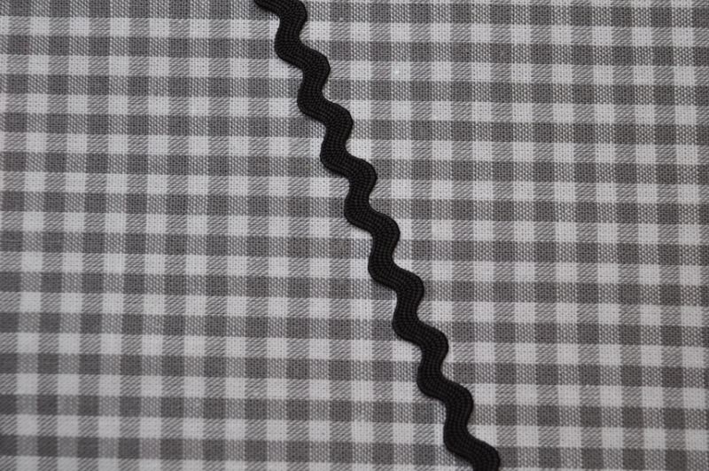 Zackenlitze 4 mm schwarz