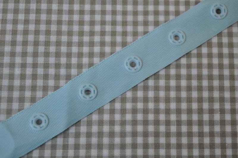 Druckknopfband 2-teilig hellblau