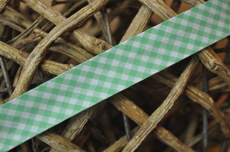 Schrägband mini vichy karo gefalzt 18 mm hellgrün