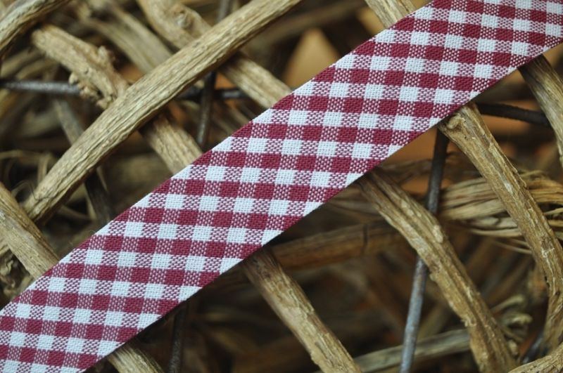 Schrägband mini vichy karo gefalzt 18 mm weinrot