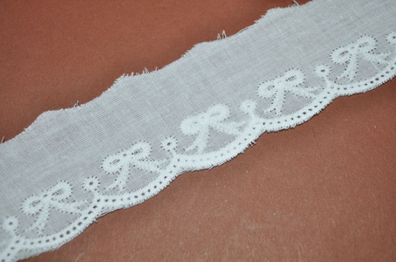 Madeira Spitze schleifen 35mm weiß